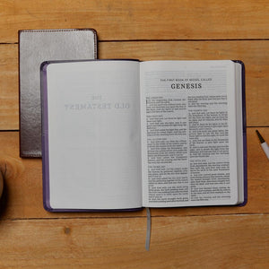 KJV, Value Thinline Bible, Large Print, Red Letter Edition, Comfort Print: Holy Bible, King James Version (Purple)